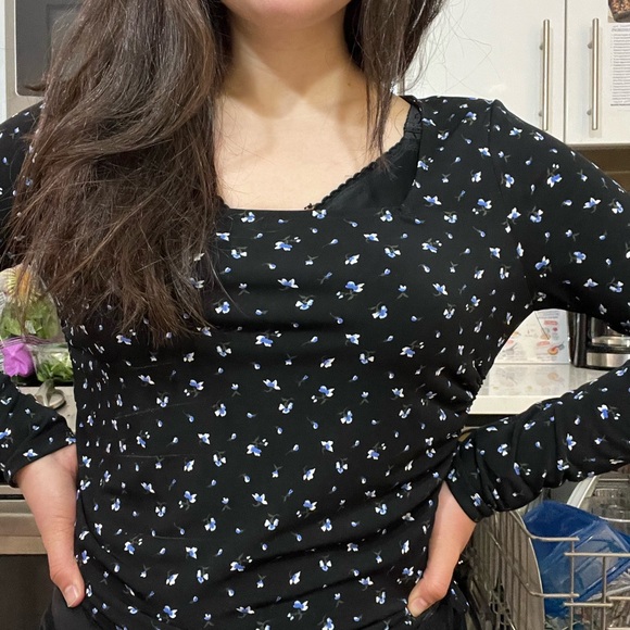 Black and Blue floral Michael Kors blouse - Picture 5 of 5